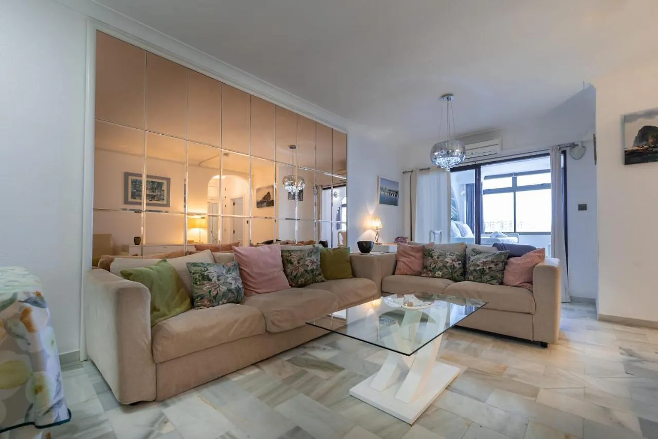 Neptune Suite-Hosted By Sweetstay Gibraltar Apartment