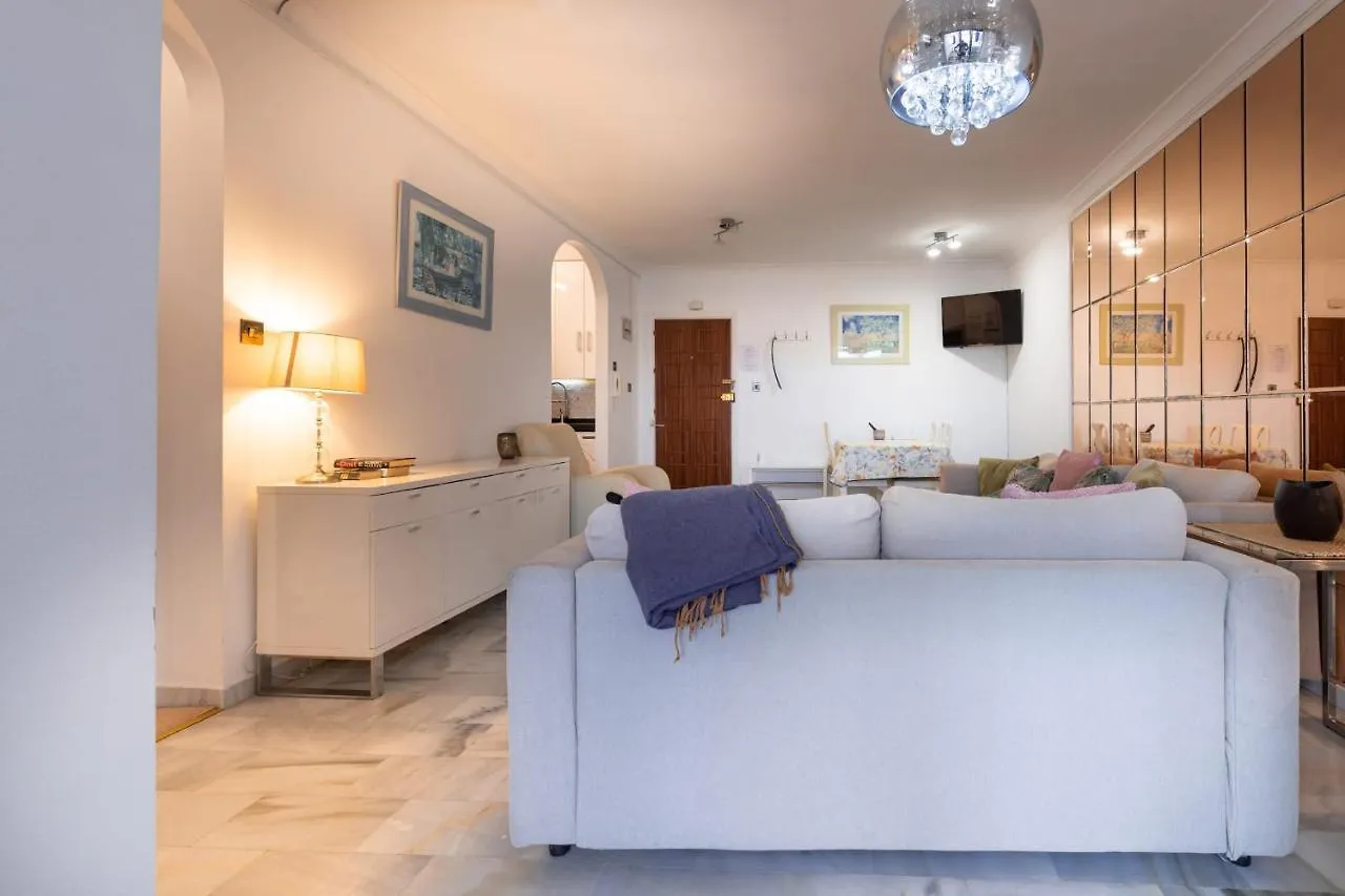 Neptune Suite-Hosted By Sweetstay Gibraltar 0*,  Gibraltar